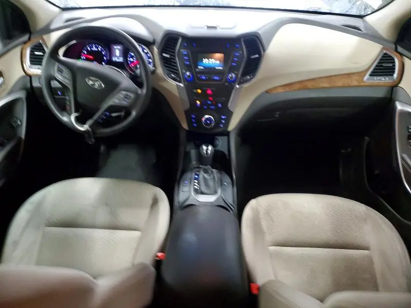2016 HYUNDAI SANTA FE SE  