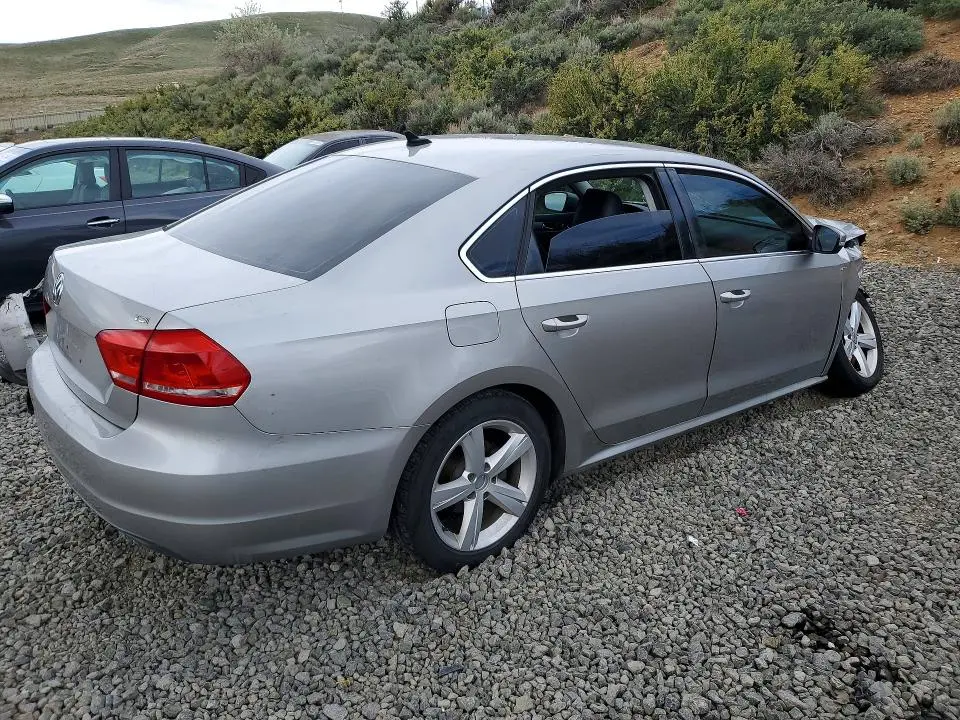 2014 VOLKSWAGEN PASSAT S  