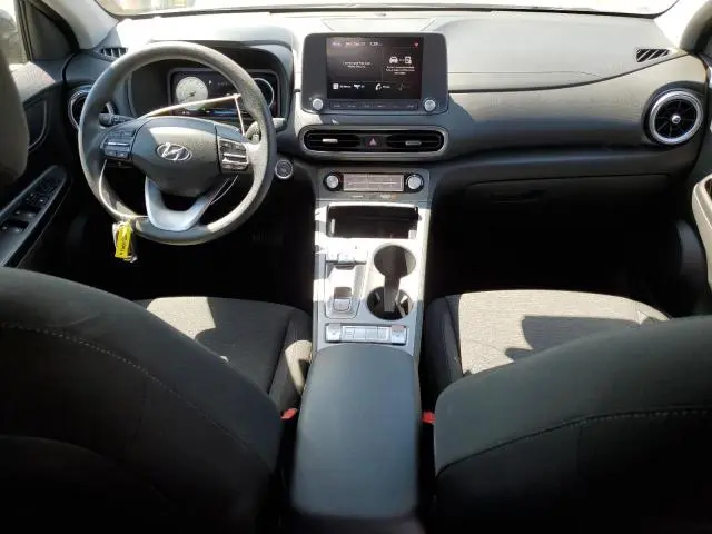 2023 HYUNDAI KONA SE  