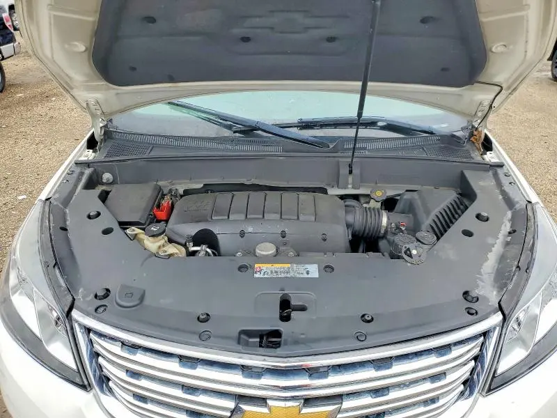 2015 CHEVROLET TRAVERSE LS  