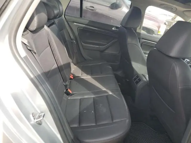 2011 VOLKSWAGEN JETTA TDI  