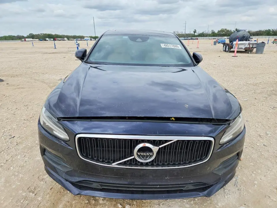 2019 VOLVO S90 T5 MOMENTUM  