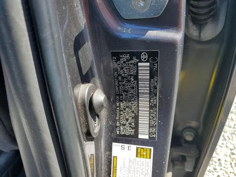 2013 TOYOTA PRIUS V THREE  