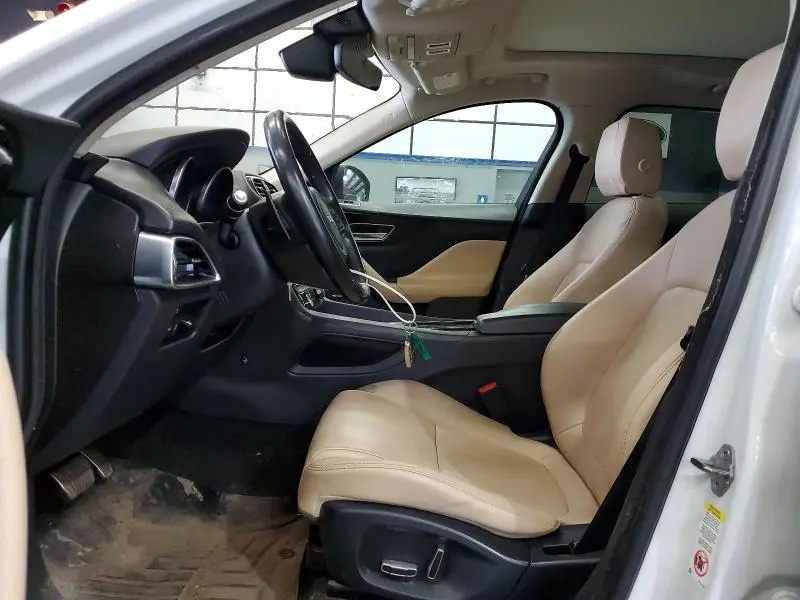 2019 JAGUAR F-PACE   