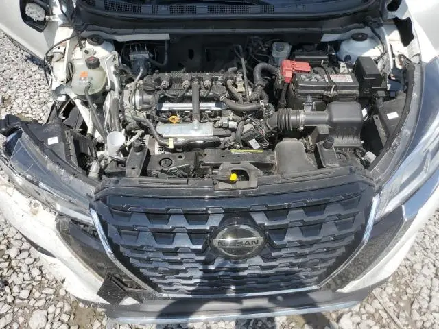 2021 NISSAN KICKS SV  