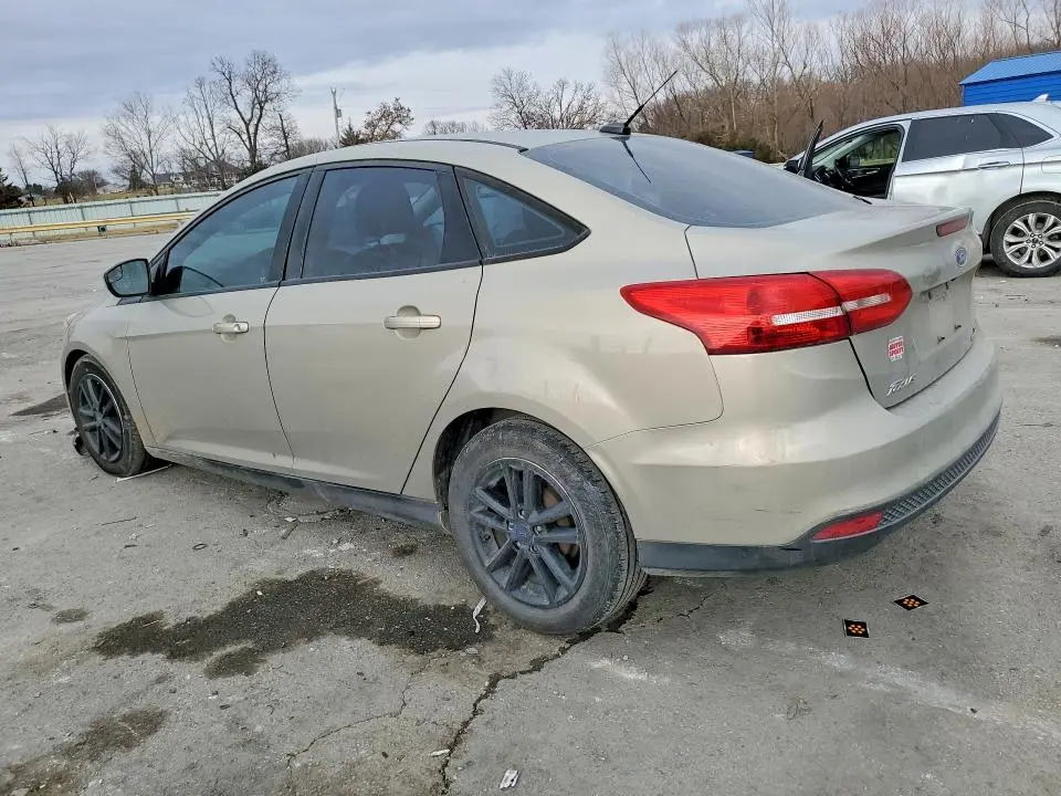 2015 FORD FOCUS SE  