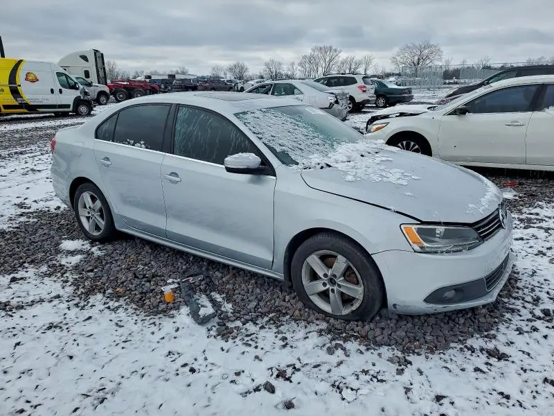2011 VOLKSWAGEN JETTA TDI  