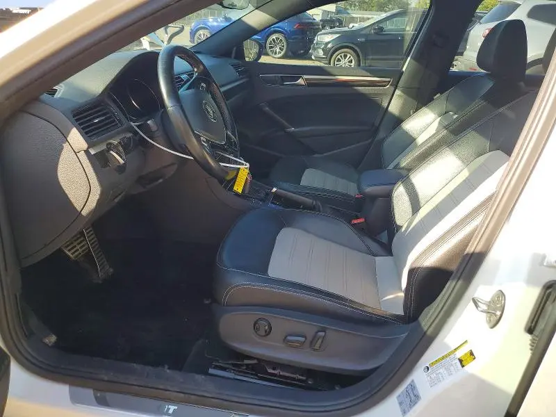 2018 VOLKSWAGEN PASSAT GT  