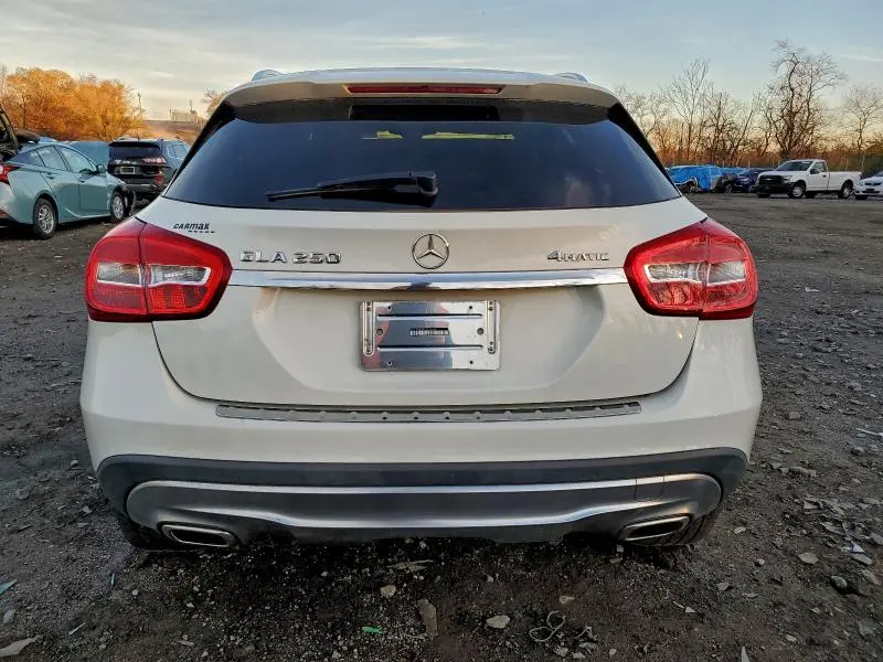 2016 MERCEDES-BENZ GLA 250 4MATIC  
