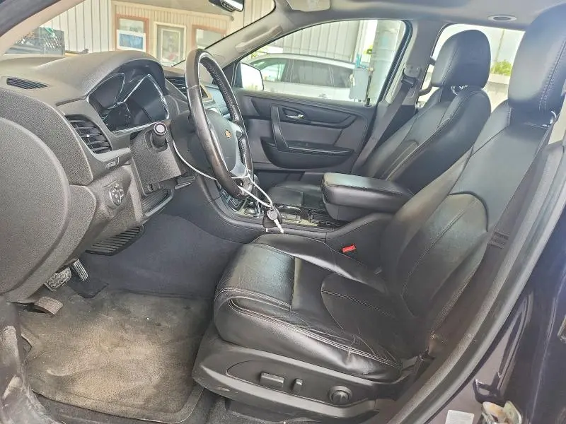 2015 CHEVROLET TRAVERSE LT  