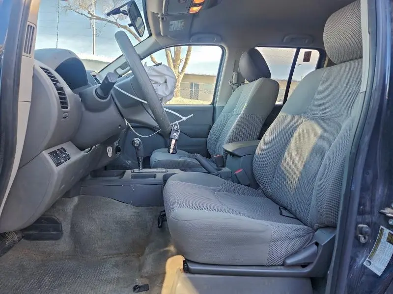 2016 NISSAN FRONTIER S  