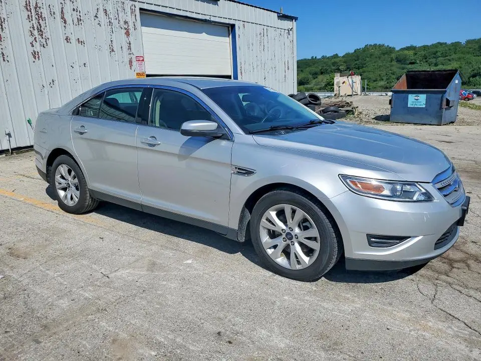 2011 FORD TAURUS SEL  