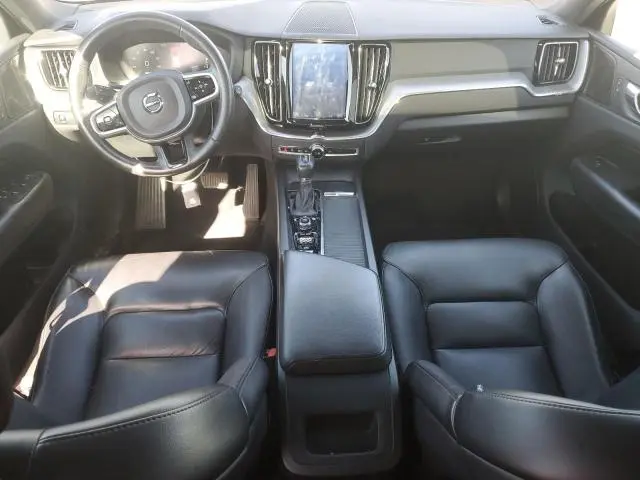 2019 VOLVO XC60 T5 MOMENTUM  