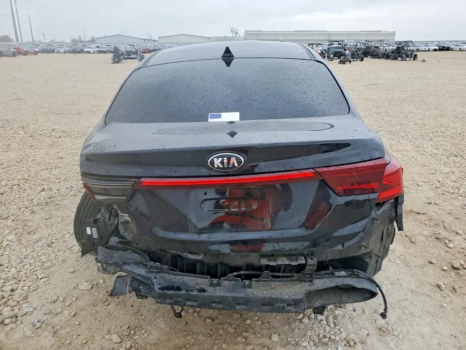 2019 KIA FORTE FE  