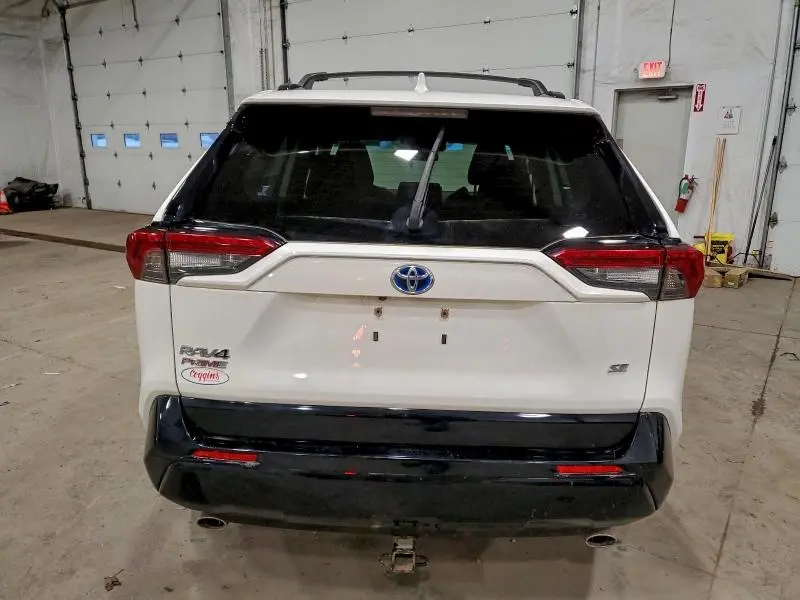 2022 TOYOTA RAV4 PRIME SE  
