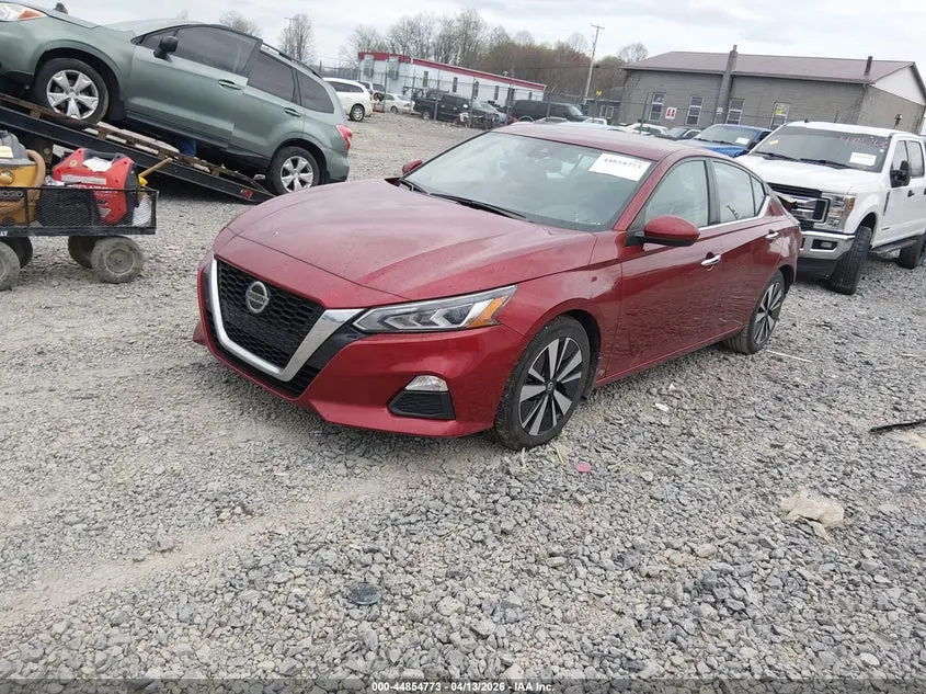 2022 NISSAN ALTIMA SV FWD