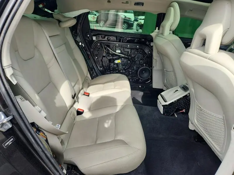 2018 VOLVO S90 T5 MOMENTUM  