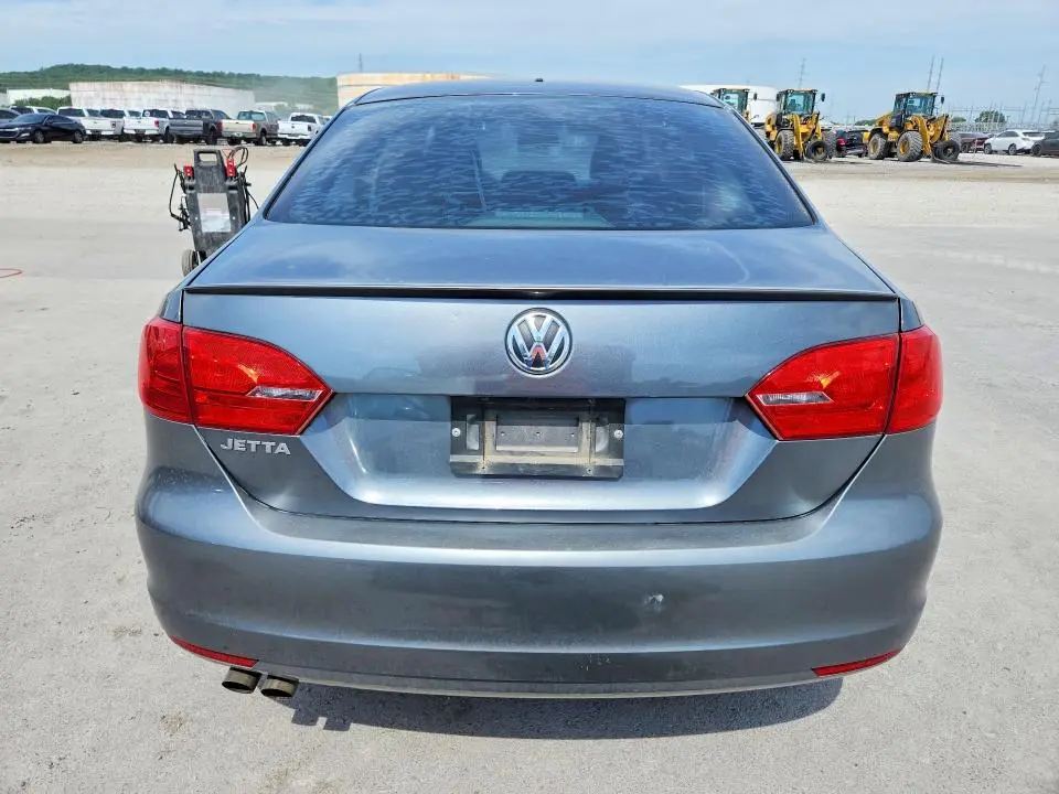 2012 VOLKSWAGEN JETTA BASE  