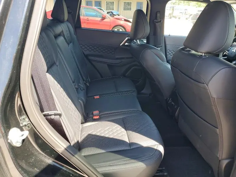 2024 MITSUBISHI OUTLANDER SEL  