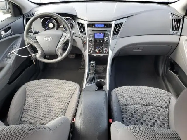 2011 HYUNDAI SONATA GLS  