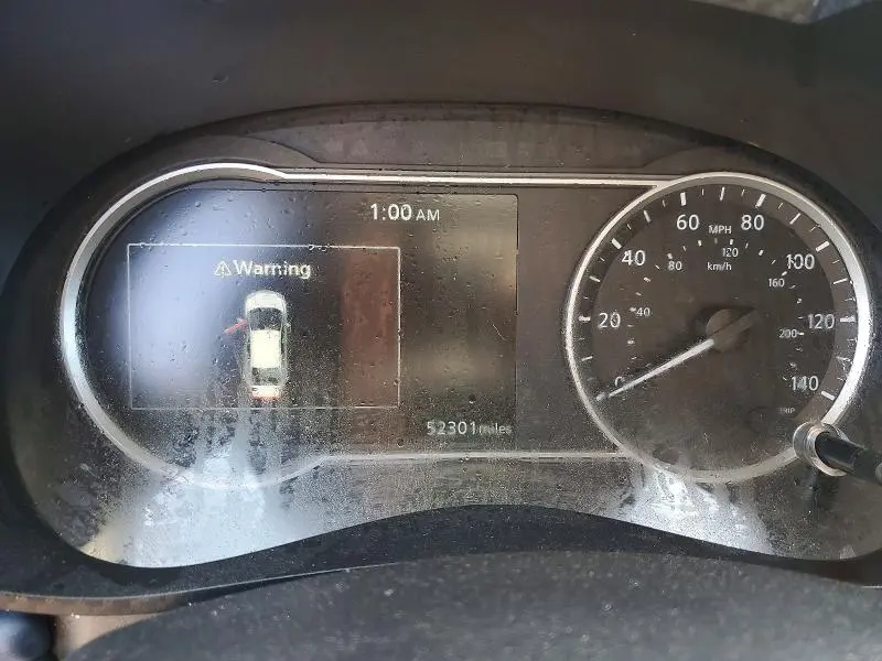 2023 NISSAN VERSA SV  
