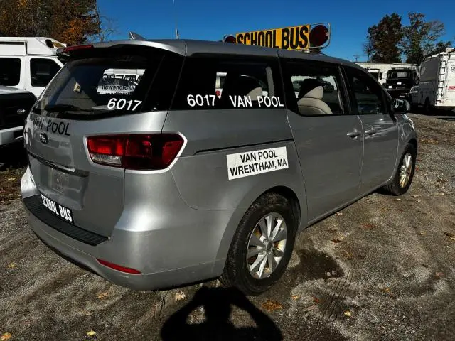 2017 KIA SEDONA L  