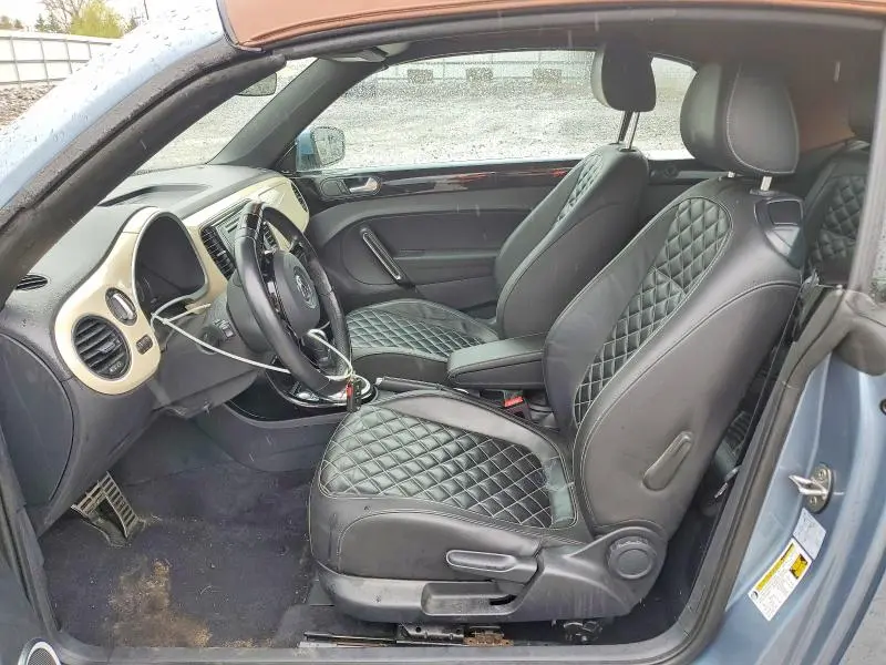 2019 VOLKSWAGEN BEETLE S  