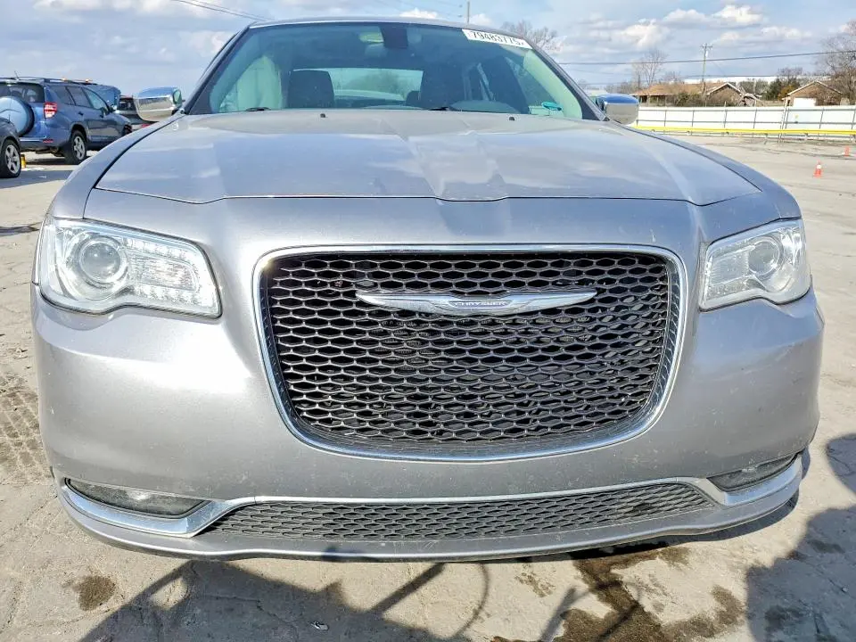 2016 CHRYSLER 300C   