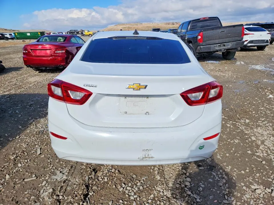 2018 CHEVROLET CRUZE LS  