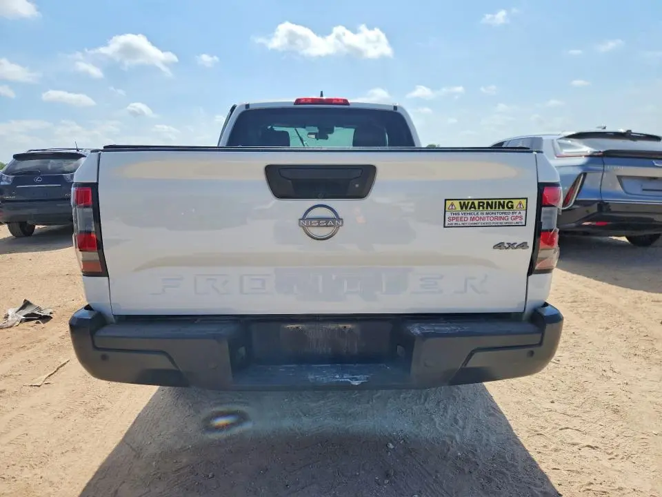 2024 NISSAN FRONTIER S  