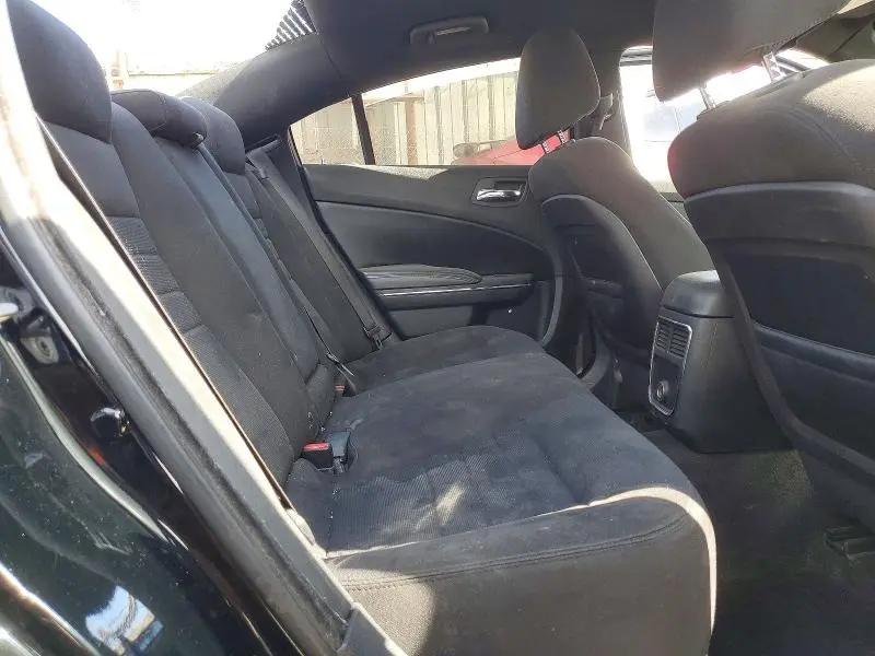2012 DODGE CHARGER SE  