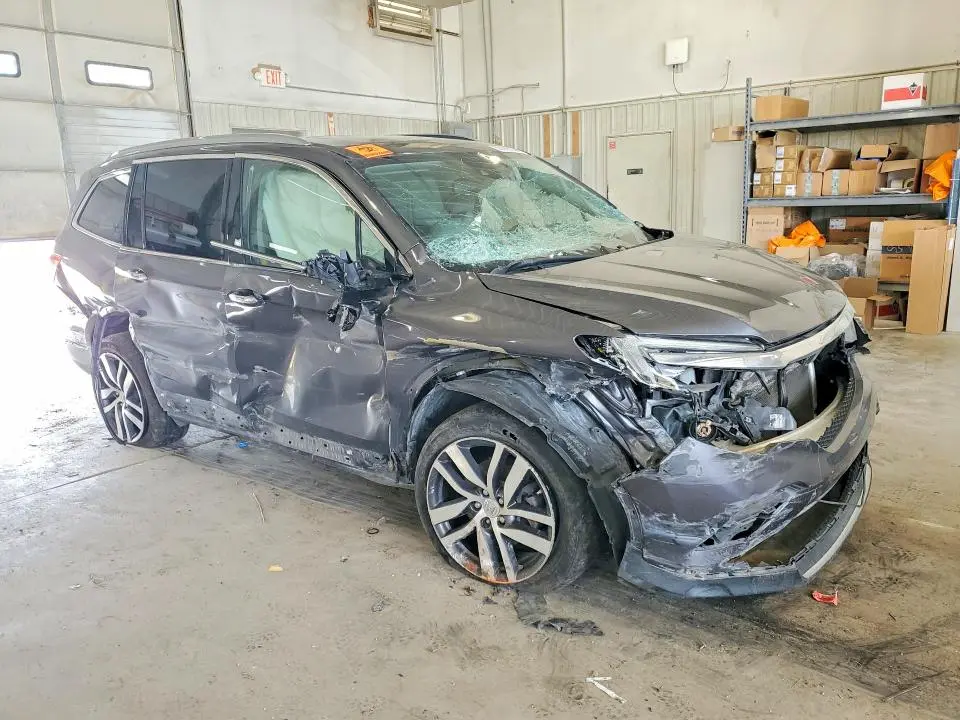 2016 HONDA PILOT TOURING  