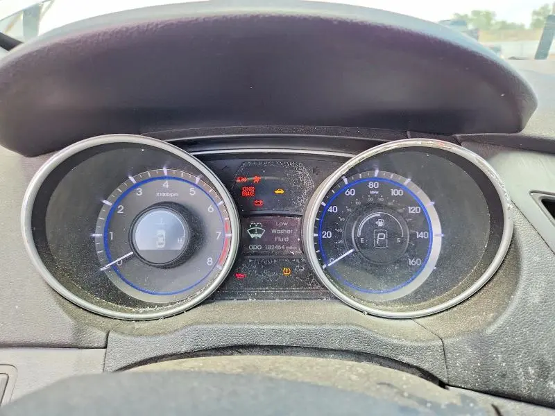 2011 HYUNDAI SONATA GLS  