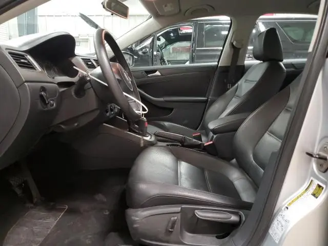2014 VOLKSWAGEN JETTA SE  