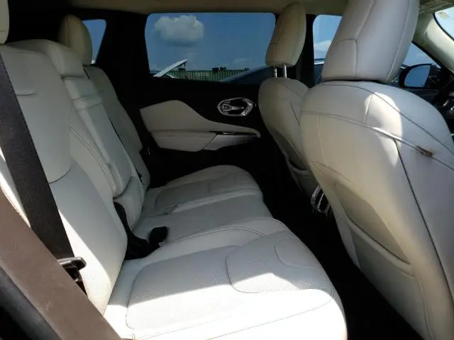2017 JEEP CHEROKEE OVERLAND  
