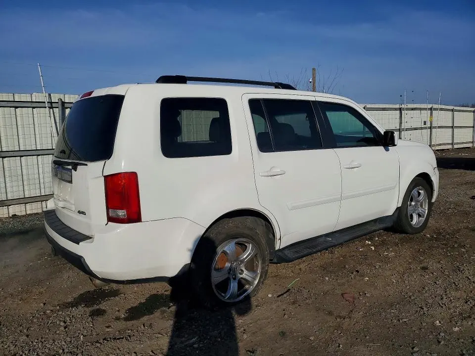 2015 HONDA PILOT EXLN  