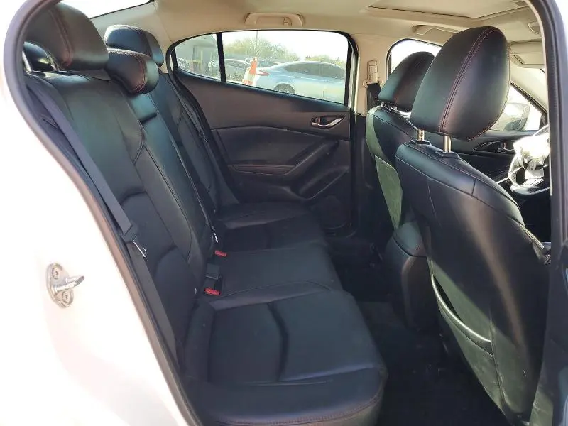 2016 MAZDA 3 TOURING  