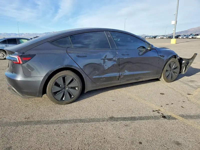 2025 TESLA MODEL 3   