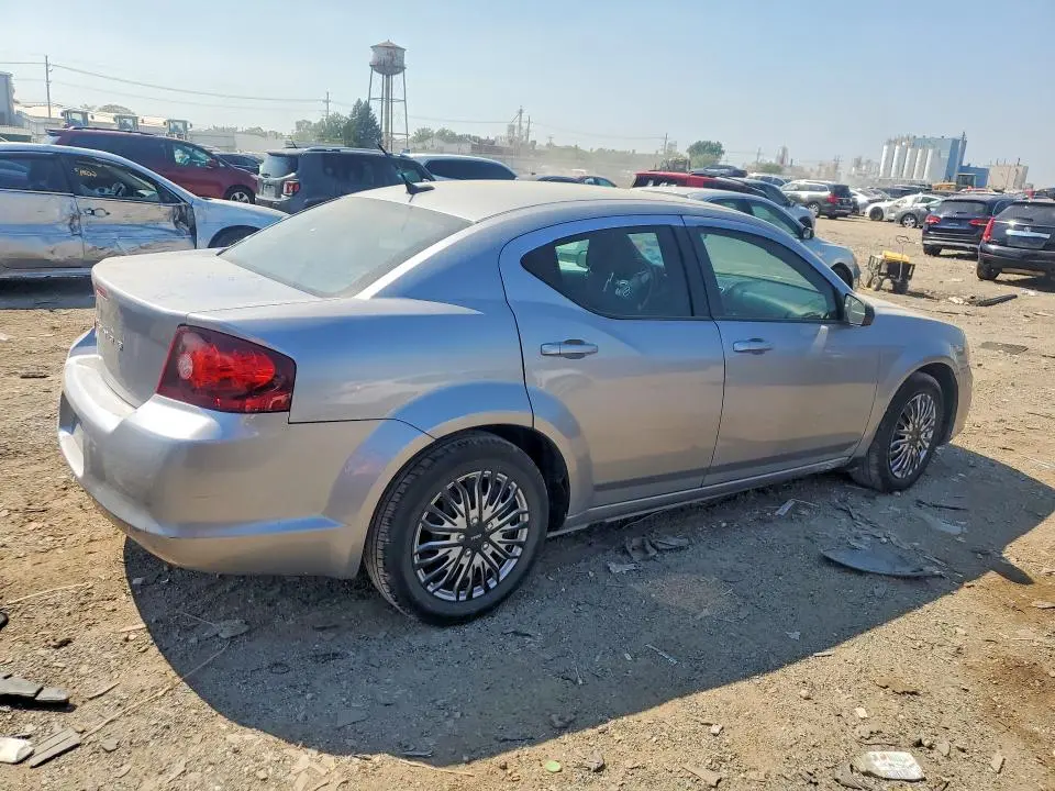 2013 DODGE AVENGER SE  
