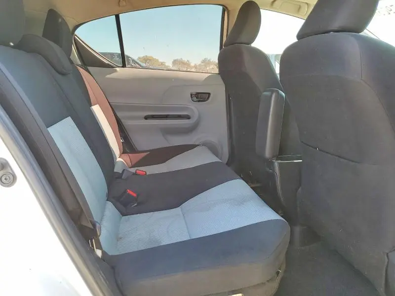 2013 TOYOTA PRIUS C THREE  