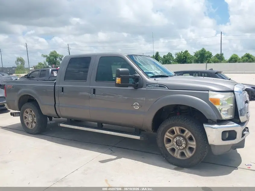 2013 FORD F-250 LARIAT