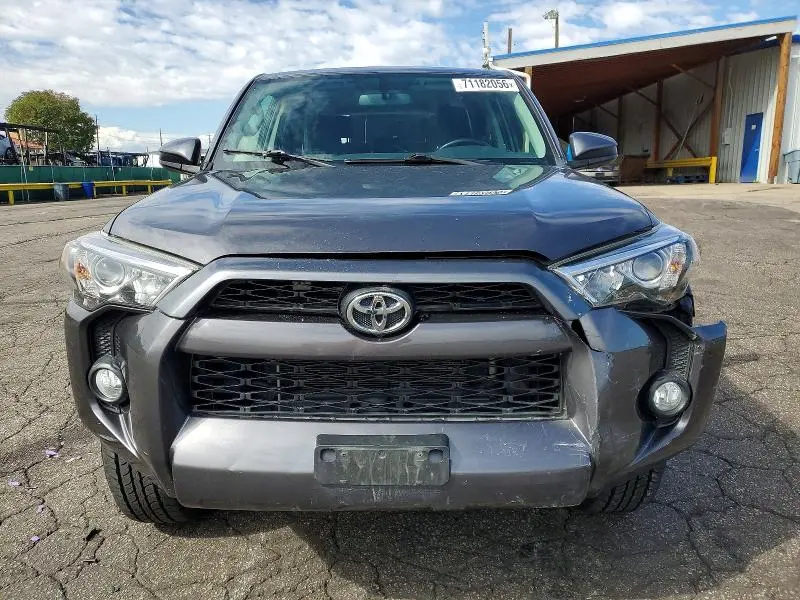 2019 TOYOTA 4RUNNER SR5  