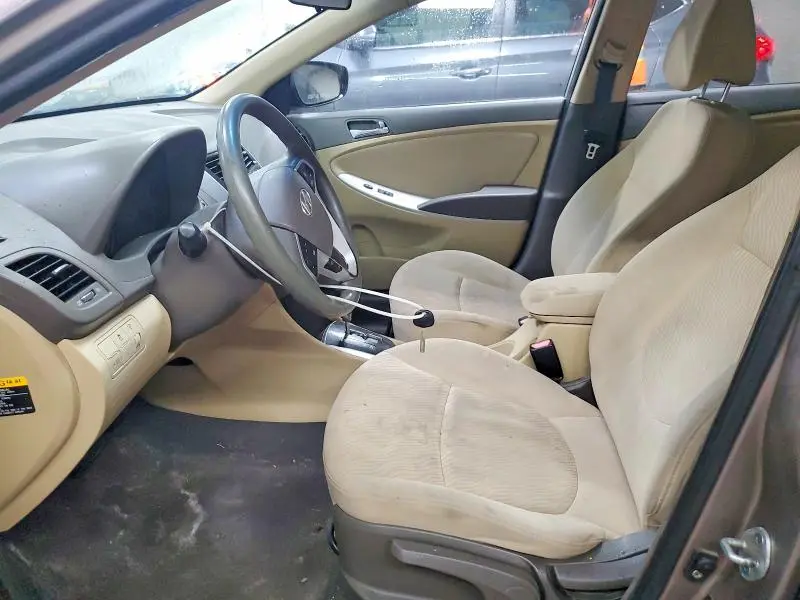 2012 HYUNDAI ACCENT GLS  