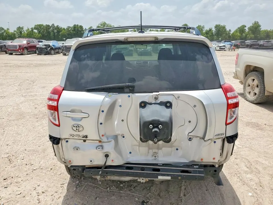 2011 TOYOTA RAV4 BASE  