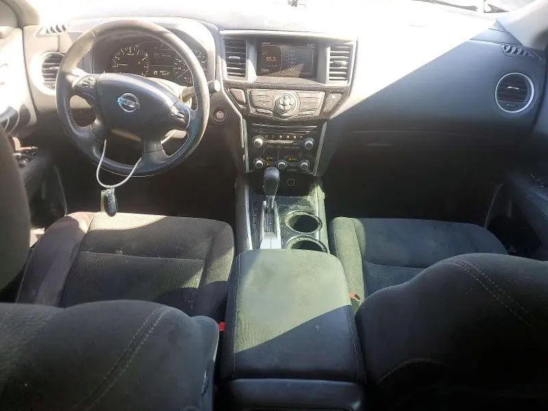 2015 NISSAN PATHFINDER SV  