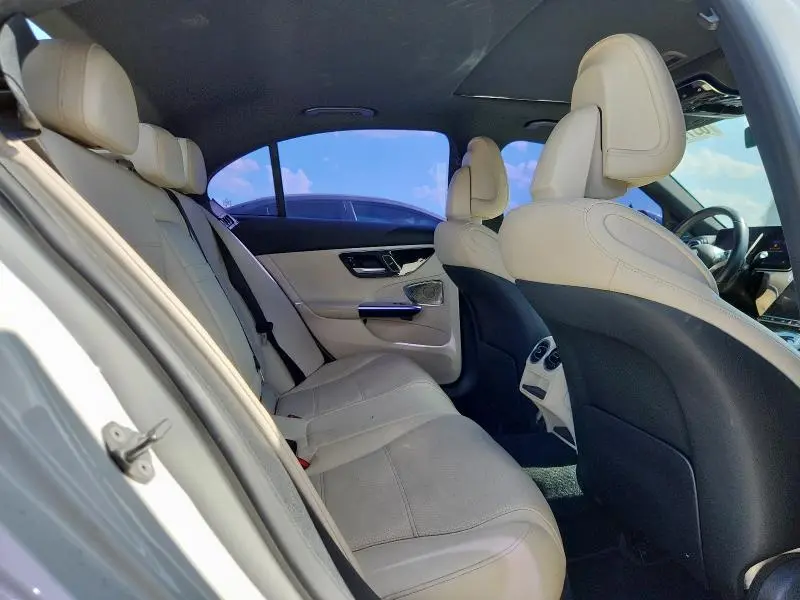 2022 MERCEDES-BENZ C 300  