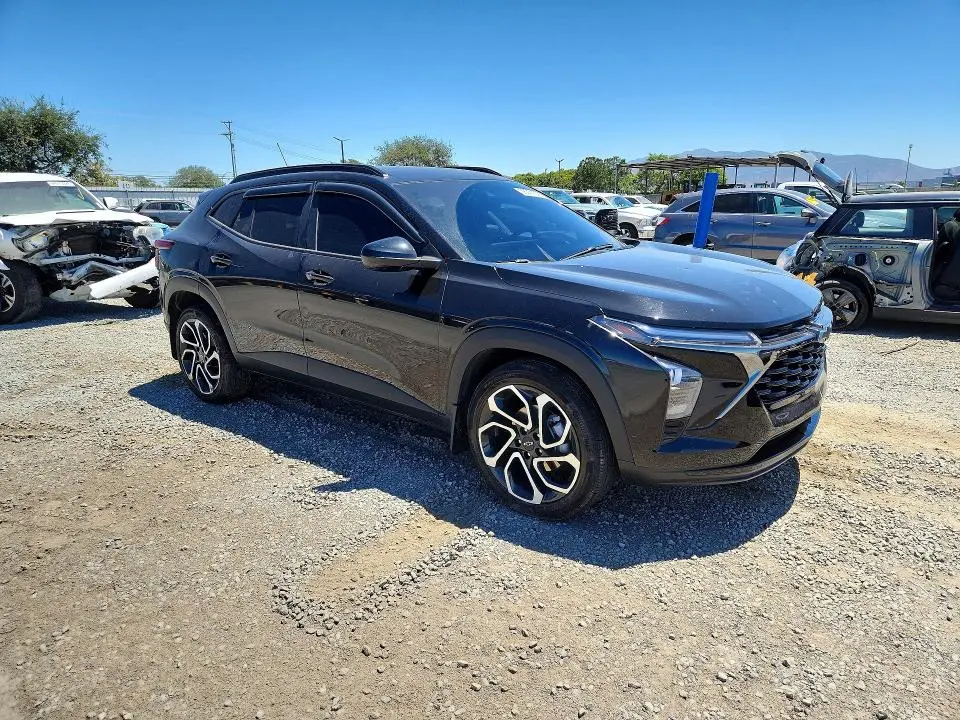 2025 CHEVROLET TRAX 2RS  