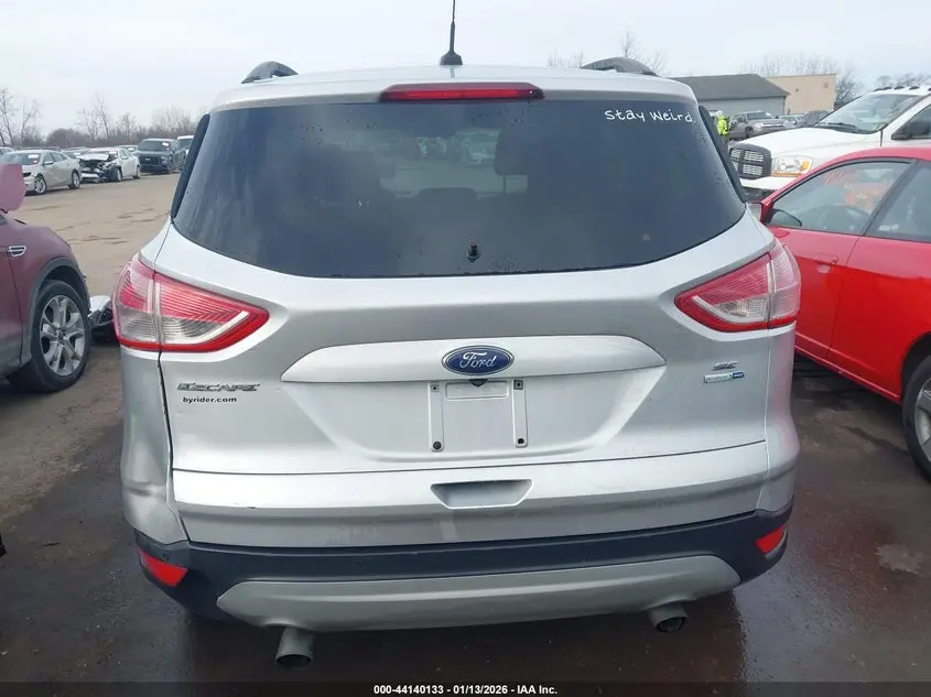 2016 FORD ESCAPE SE