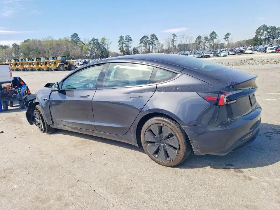 2026 TESLA MODEL 3   