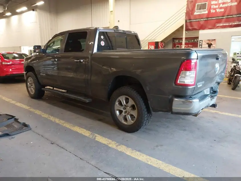2020 RAM 1500 BIG HORN  4X4 6'4 BOX